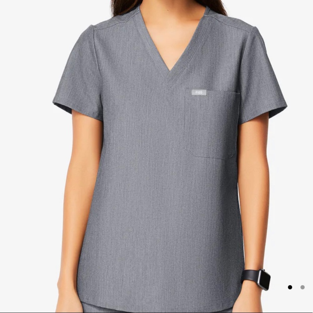 Figs Catarina™ One-Pocket Scrub Top in Graphite - medium (preloved)